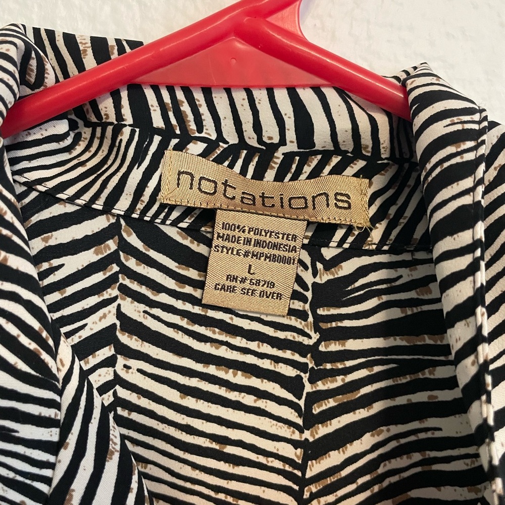 Notations Black & White Zebra Stripe Short Sleeve Button-Down Shirt - Picture 2 of 4